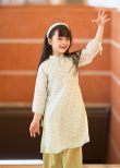 ao-dai-cach-tan-be-gai-thanh-mai-2